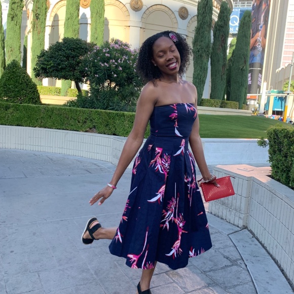 Meet your Posher, Cherice - Picture 3 of 3